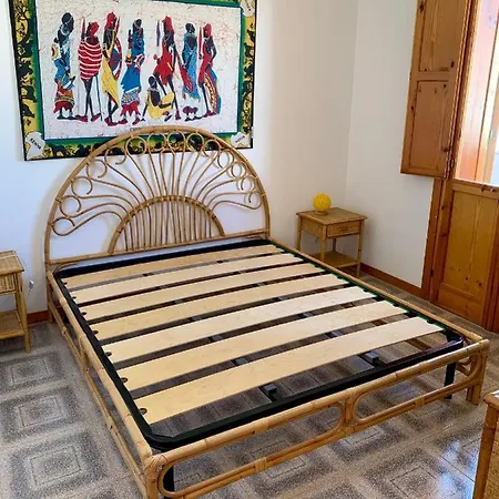Holiday home Villino Trazza Presso Villaggio Solaria *