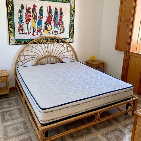Holiday home Villino Trazza Presso Villaggio Solaria