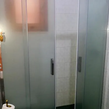 Villino Trazza Presso Villaggio Solaria *